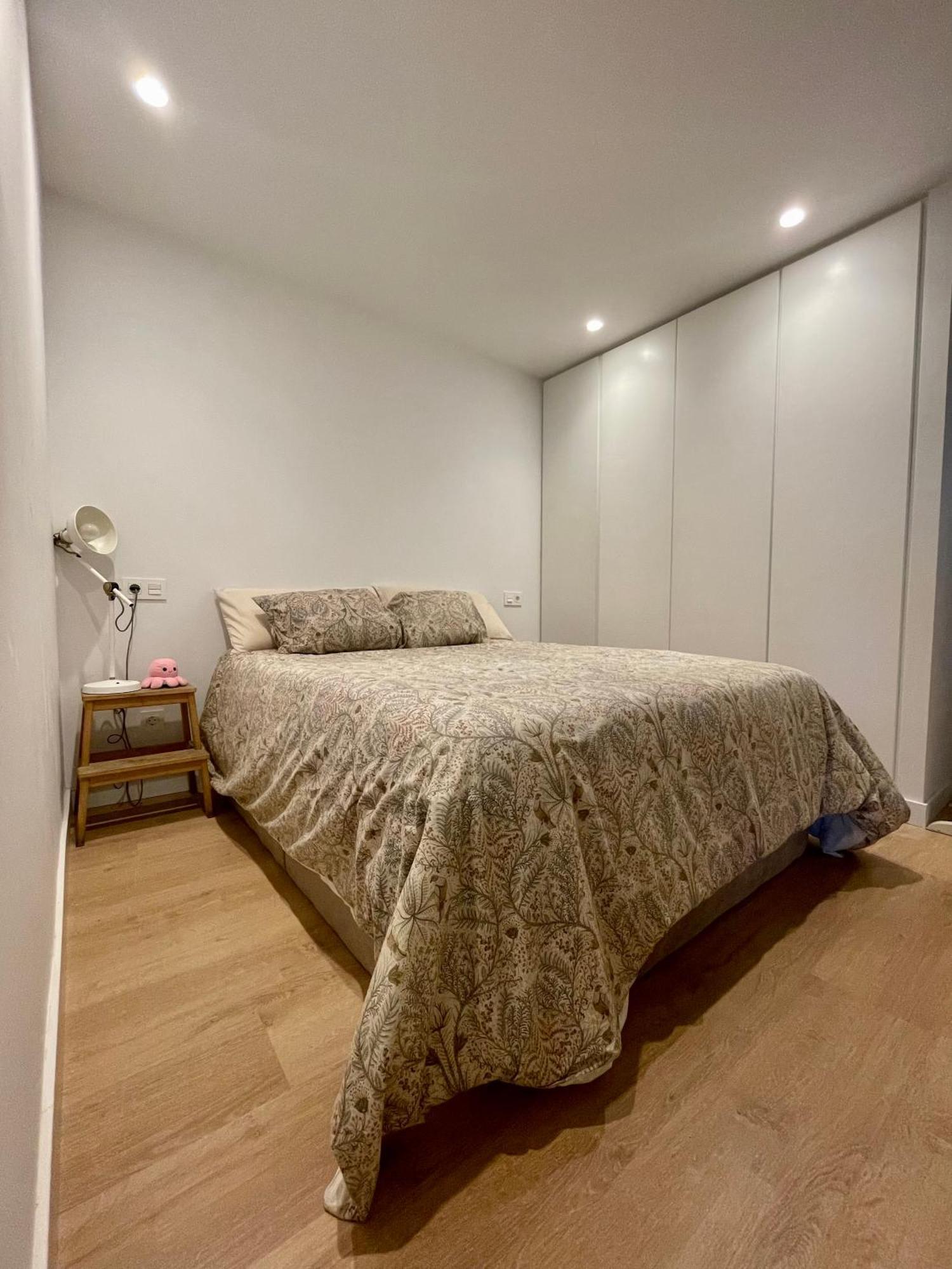 Apartamento Piso De 2 En Centro, Zona Muy Tranquila Con Playa A 2 Min Andando *