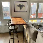 Piso De 2 Habitaciones En Centro, Zona Muy Tranquila Con Playa A 2 Min Andando